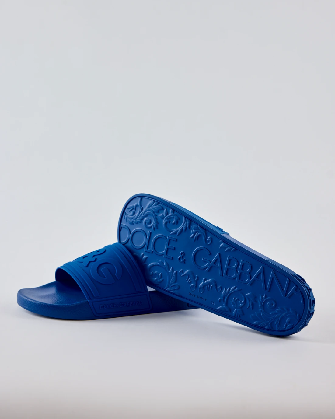 Dolce & Gabbana Logo Textured Rubber Slides